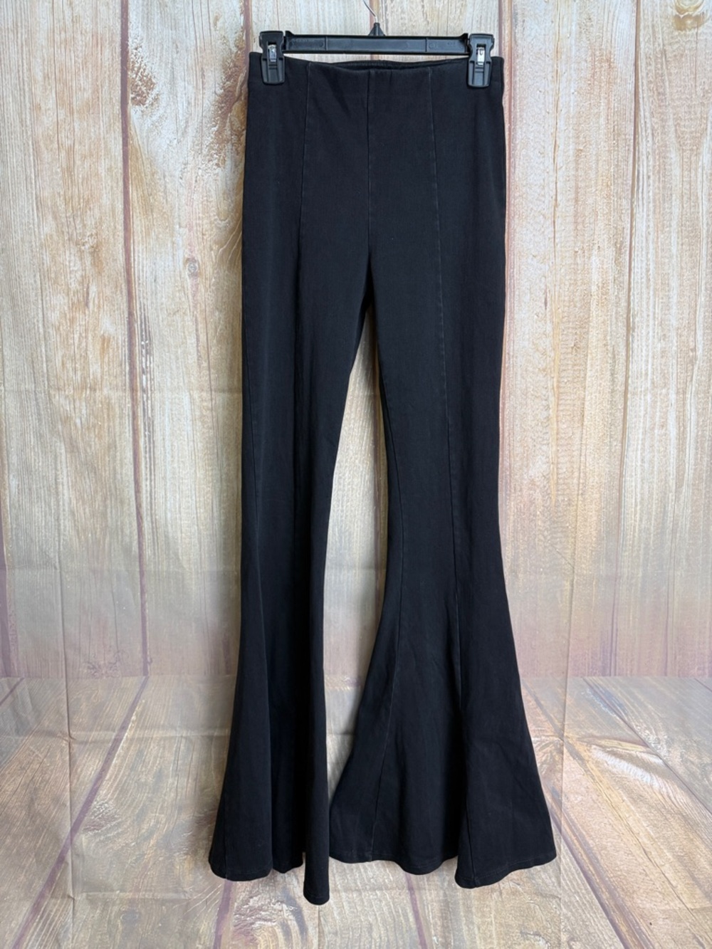 💙Good American Black Flared Leg Pull On Jean Size Small **SAMPLE**